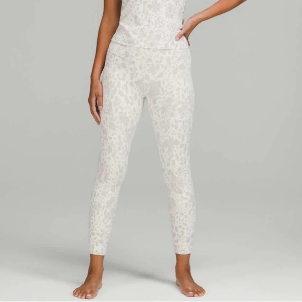 Lululemon Align High-Rise Pant 25" - Picture 7 of 7